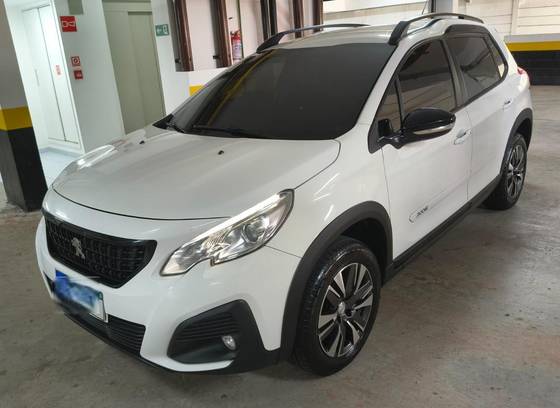 PEUGEOT 2008 1.6 16V FLEX ALLURE 4P AUTOMÁTICO